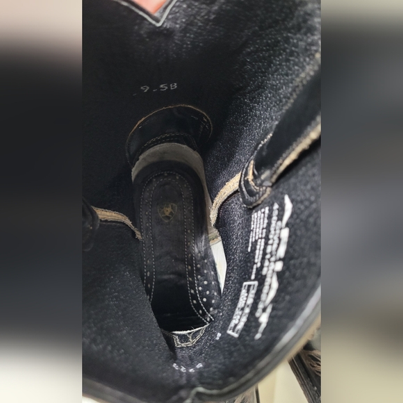 Ariat Women's Cowboy Boots - Picture 10 of 14